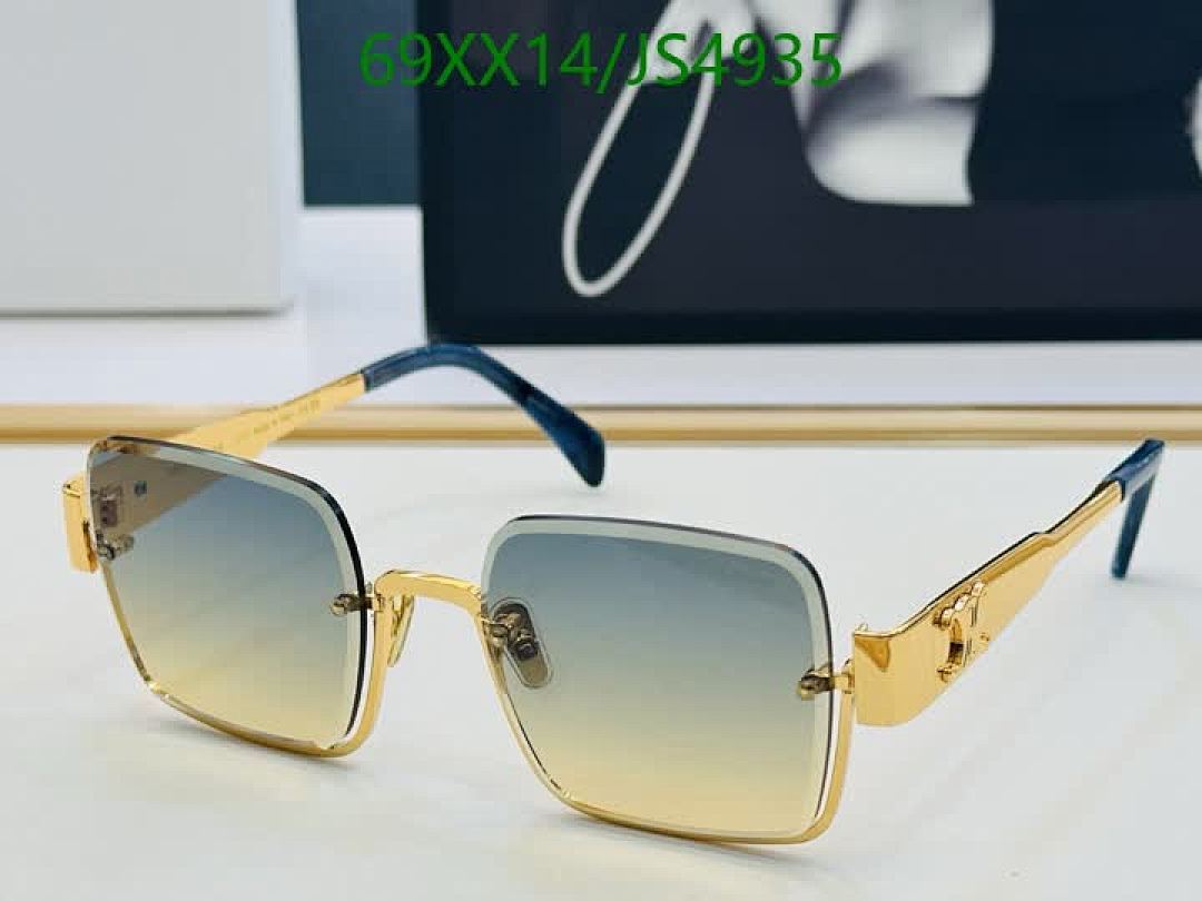 Celine-Glasses Code: JS4935 $: 69USD
