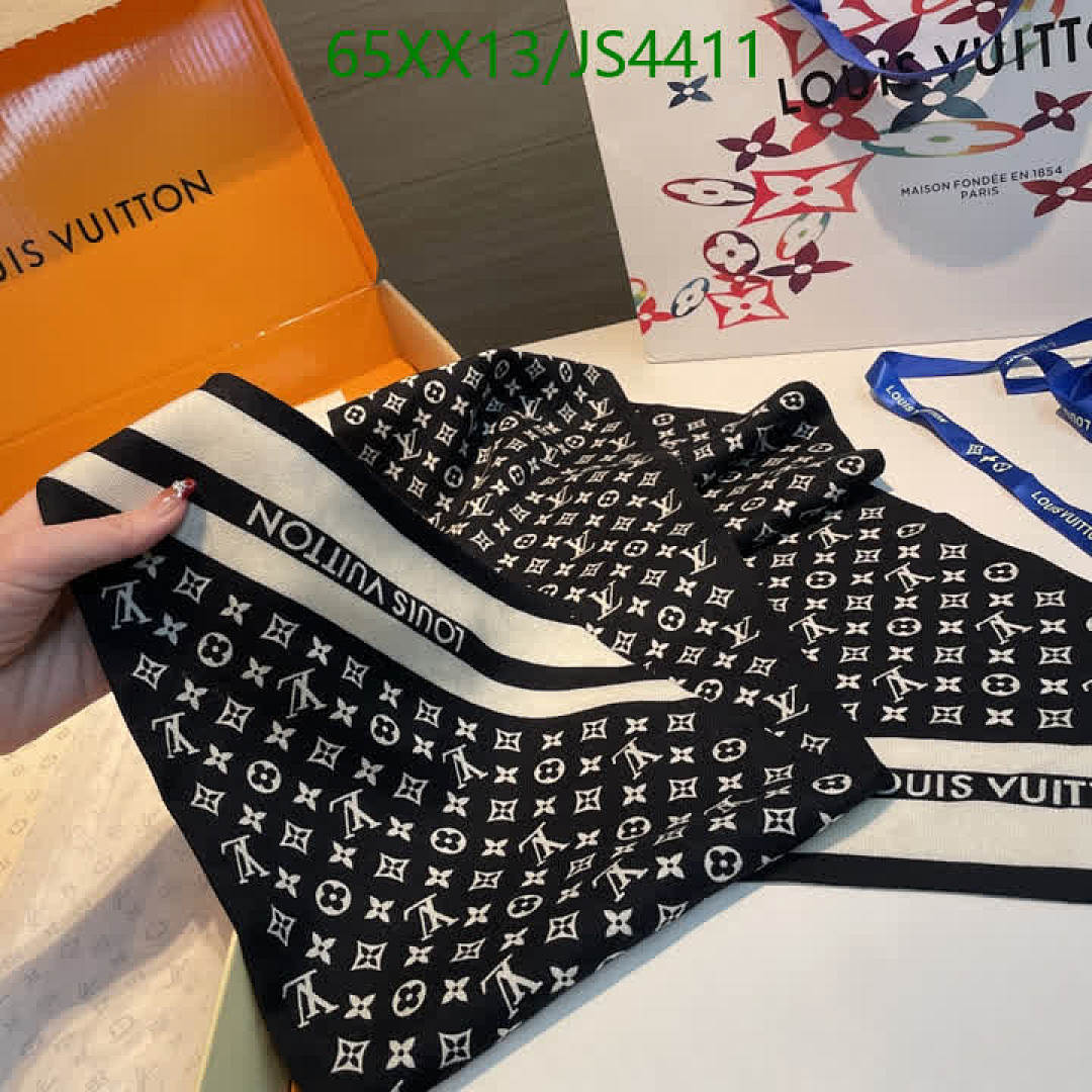 LV-Scarf Code: JS4411 $: 65USD