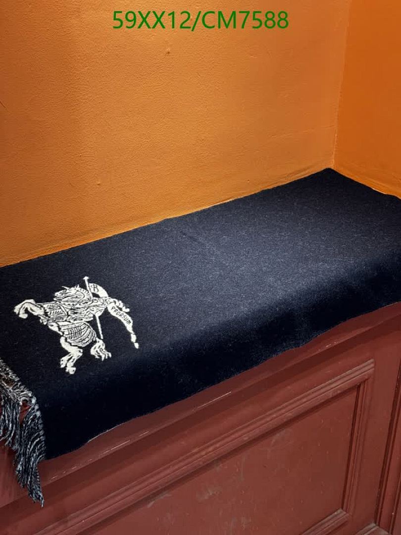 Burberry-Scarf Code: CM7588 $: 59USD