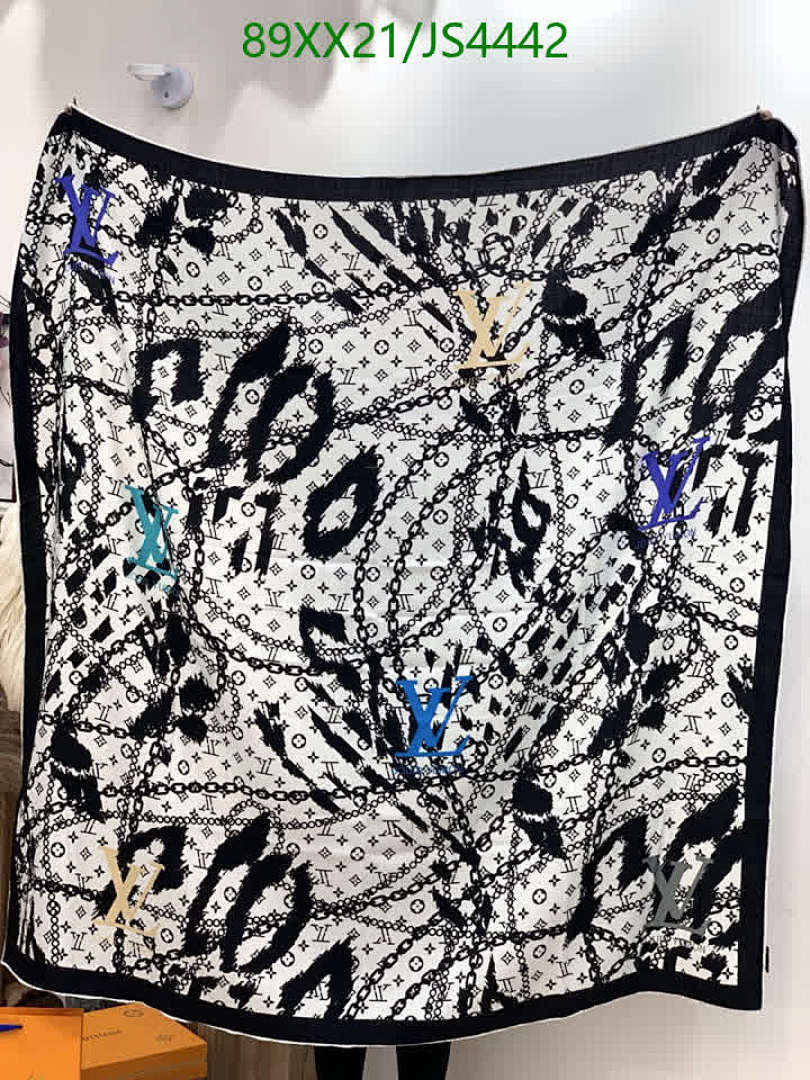 LV-Scarf Code: JS4442 $: 89USD