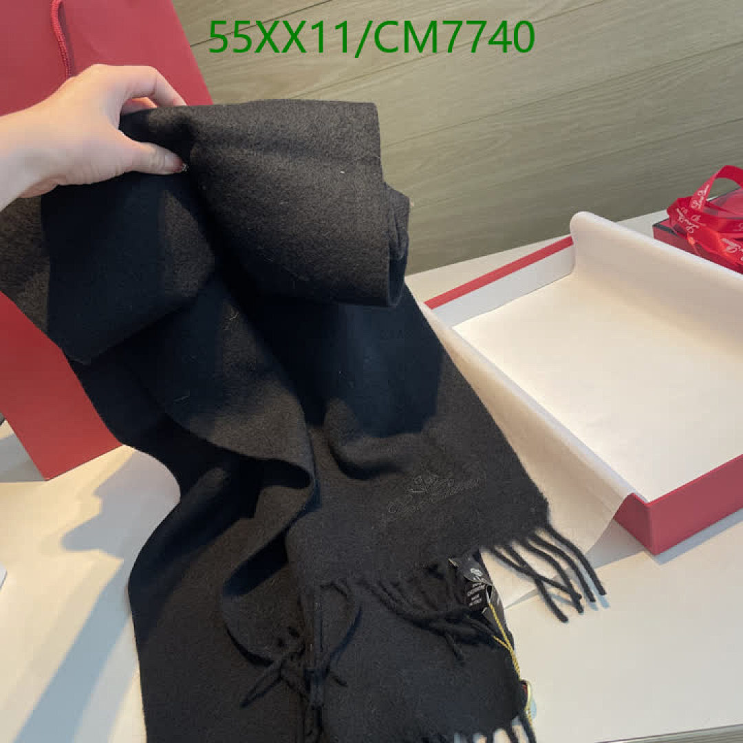 Loro Piana-Scarf Code: CM7740 $: 55USD