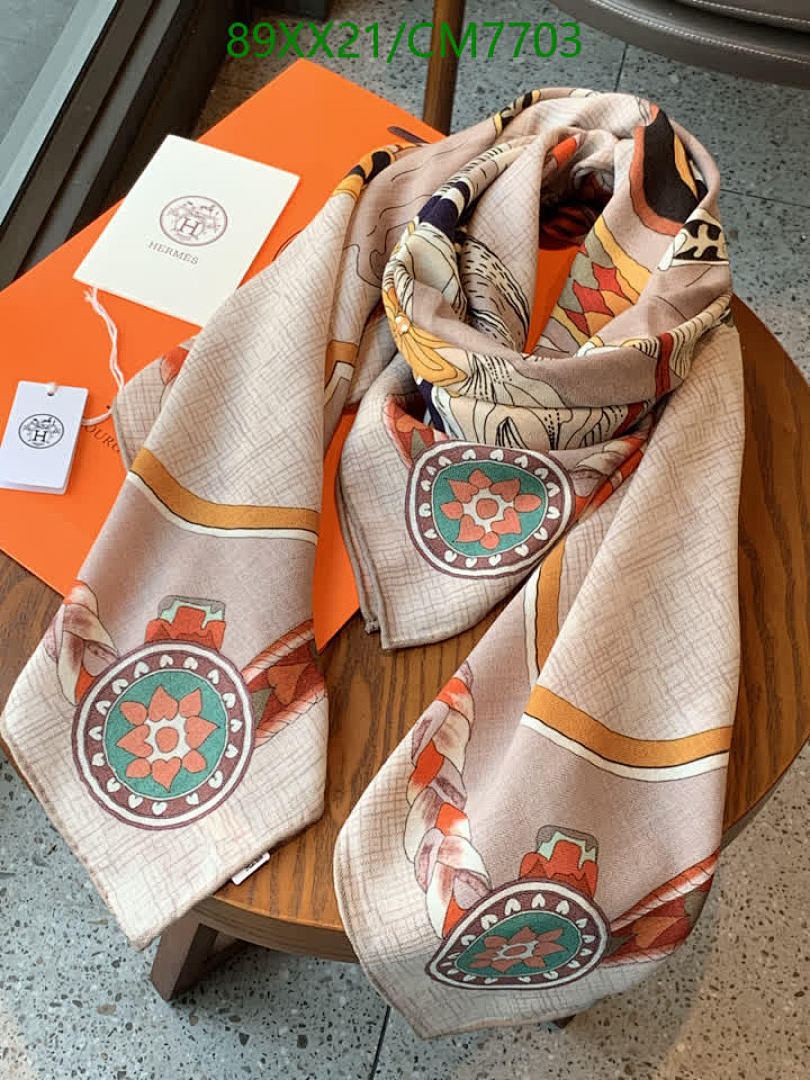 Hermes-Scarf Code: CM7703 $: 89USD