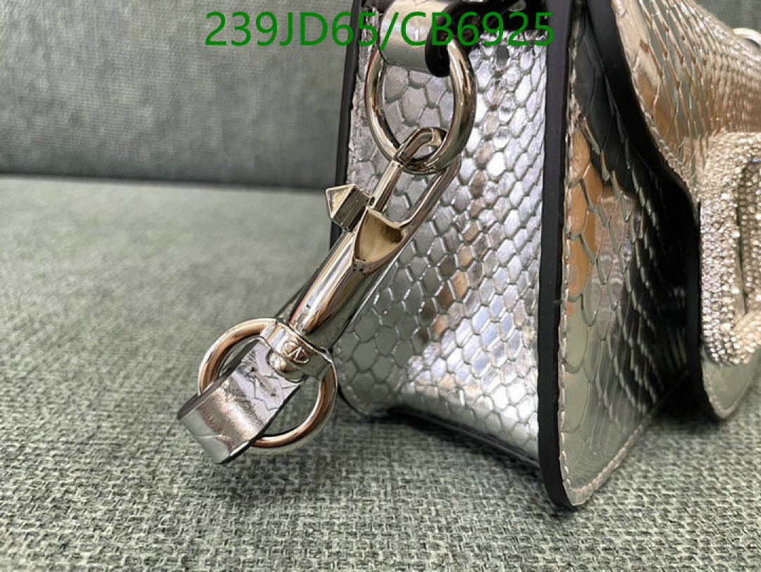 Valentino-Bag-Mirror Quality Code: CB6925 $: 239USD