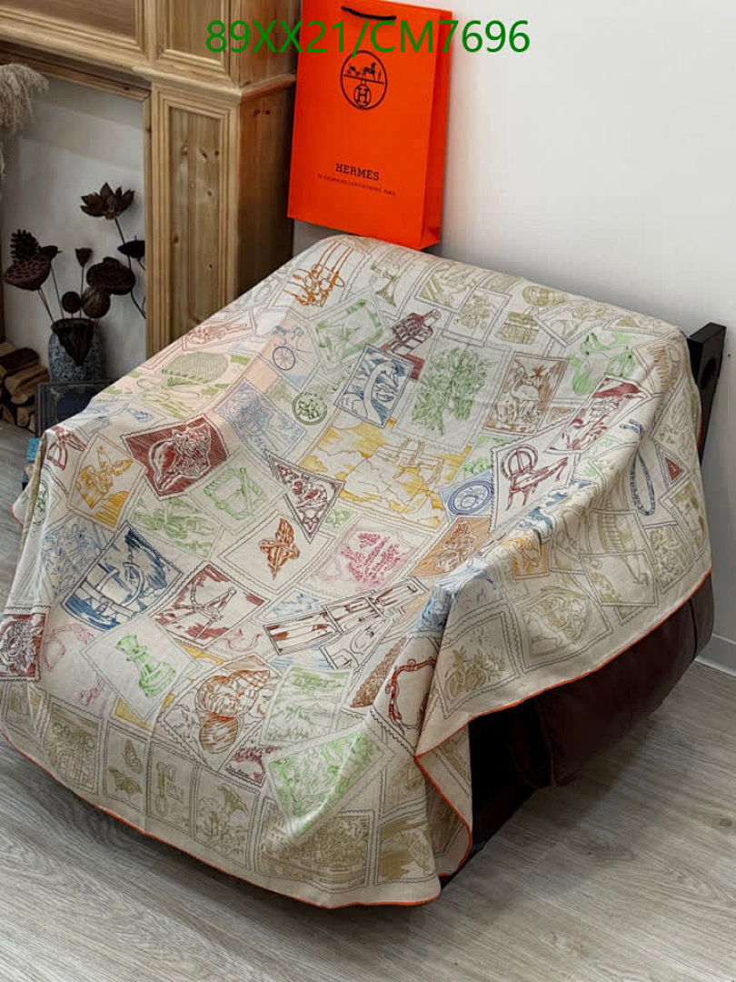 Hermes-Scarf Code: CM7696 $: 89USD