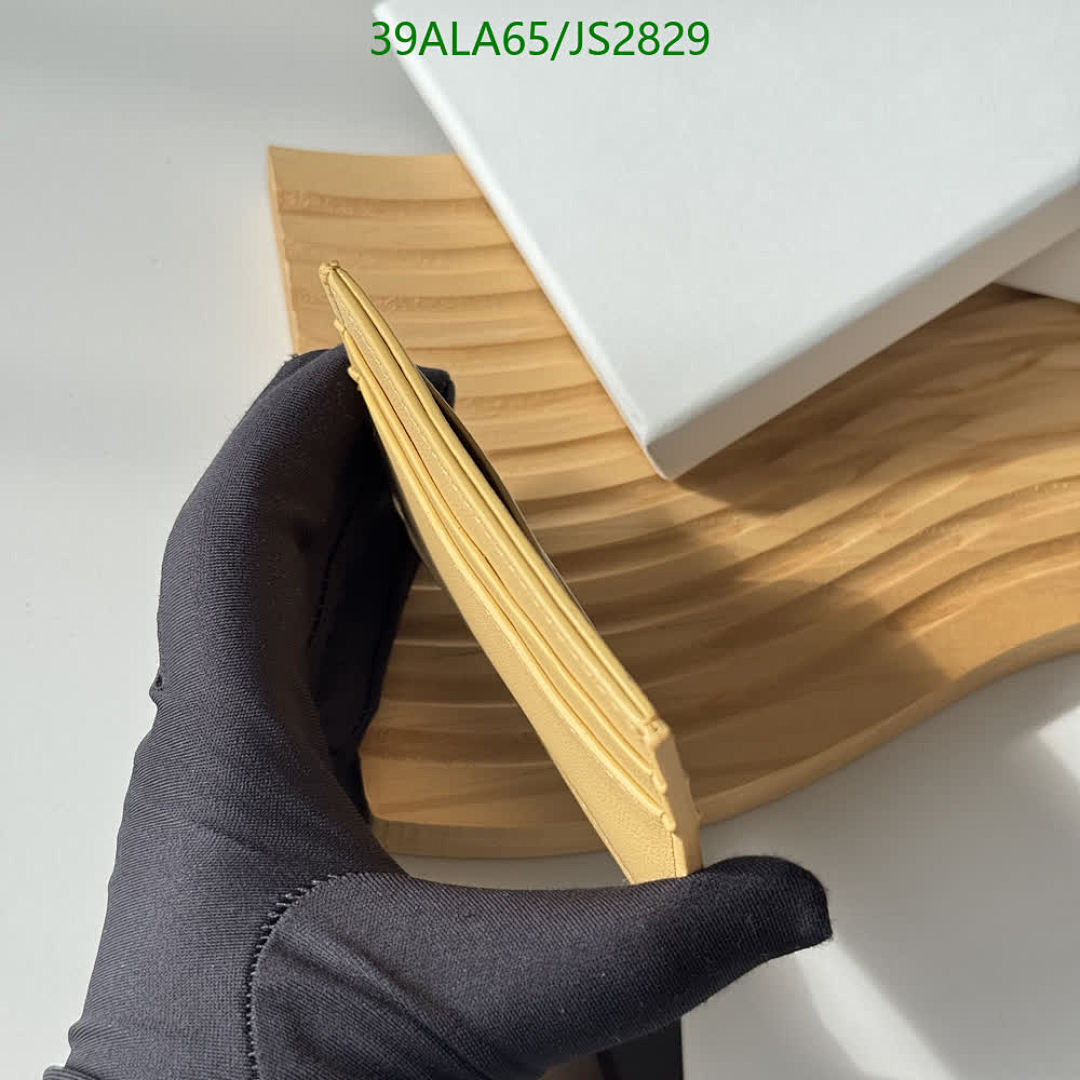 Loewe-Wallet(4A) Code: JS2829 $: 39USD