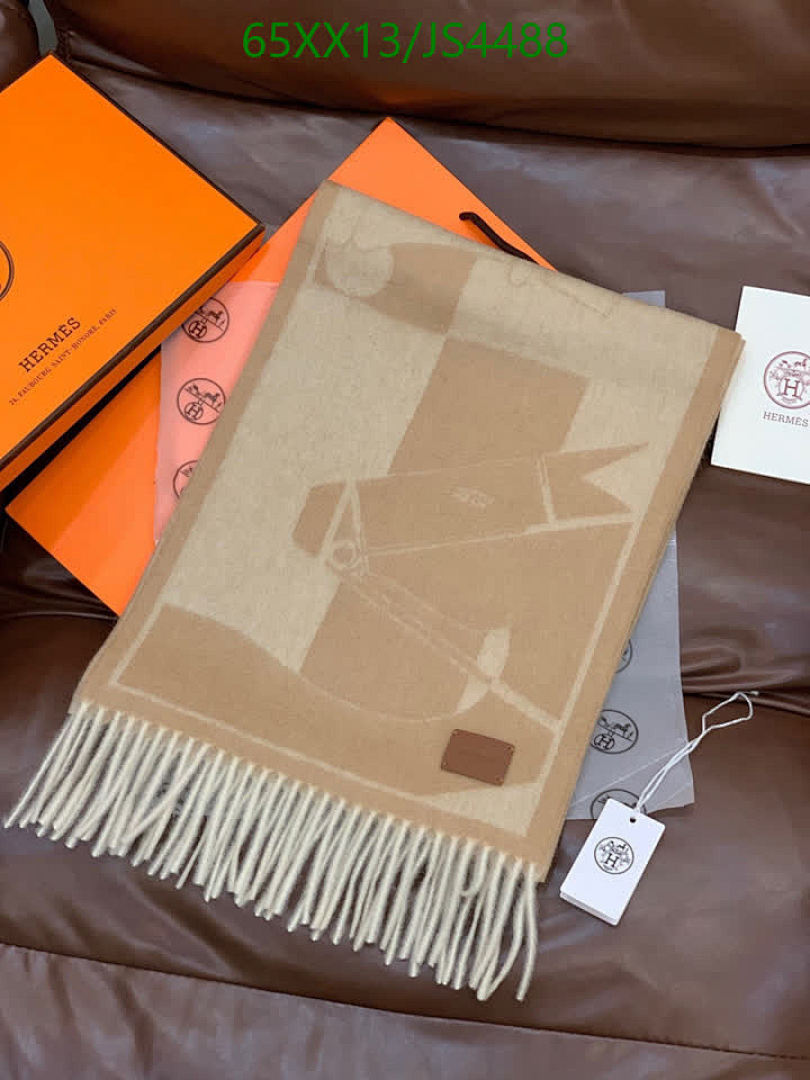 Hermes-Scarf Code: JS4488 $: 65USD