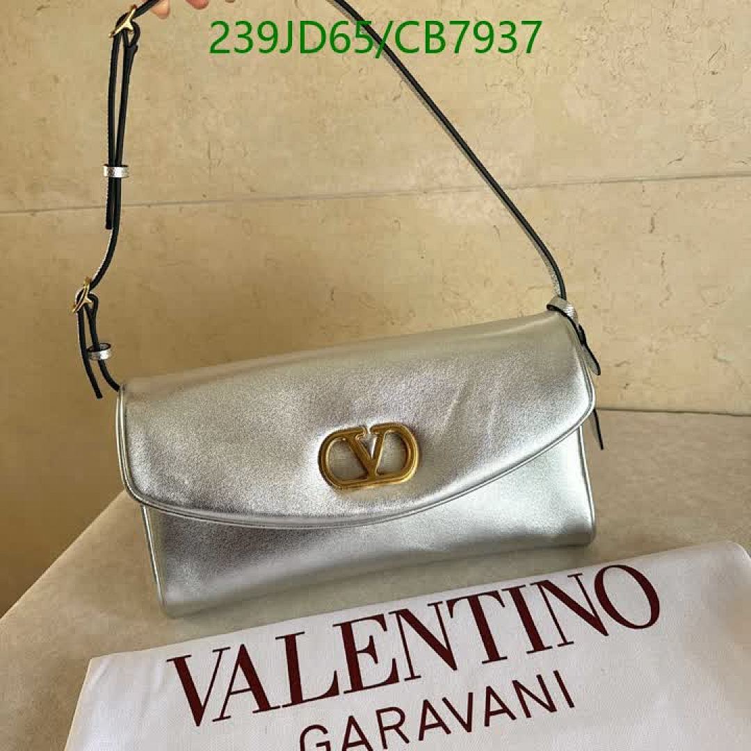 Valentino-Bag-Mirror Quality Code: CB7937 $: 239USD