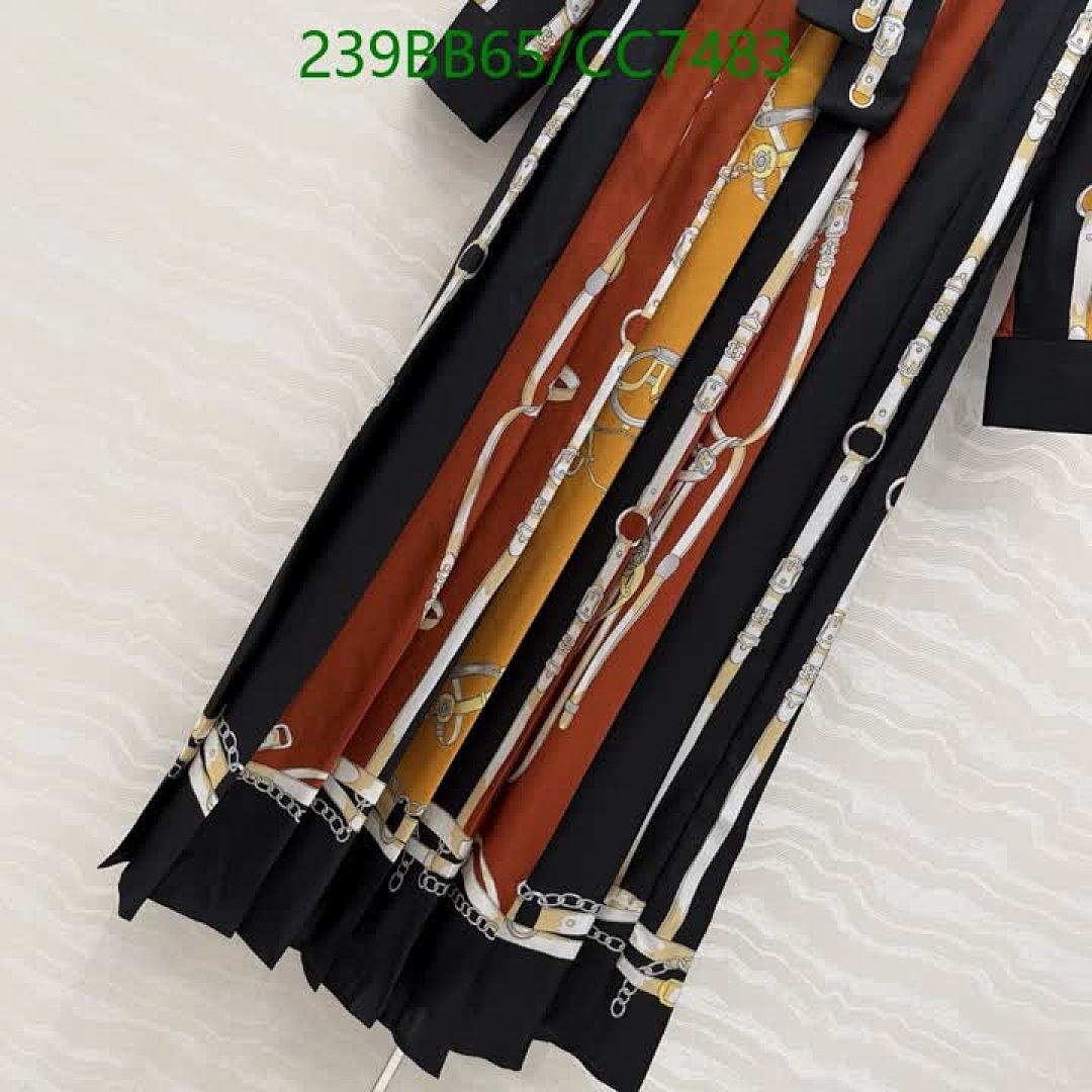 Gucci-Clothing Code: CC7483 $: 239USD