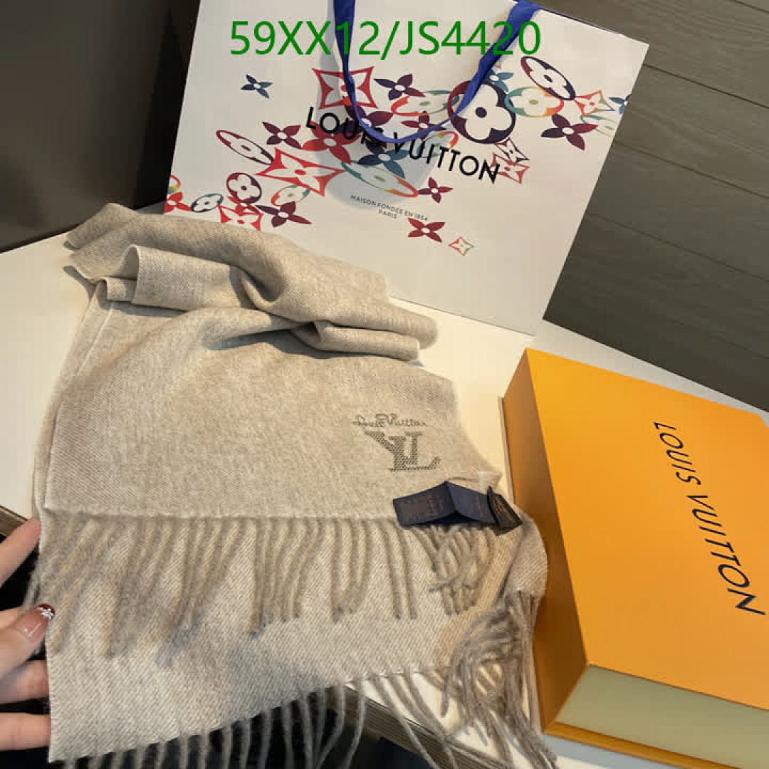 LV-Scarf Code: JS4420 $: 59USD