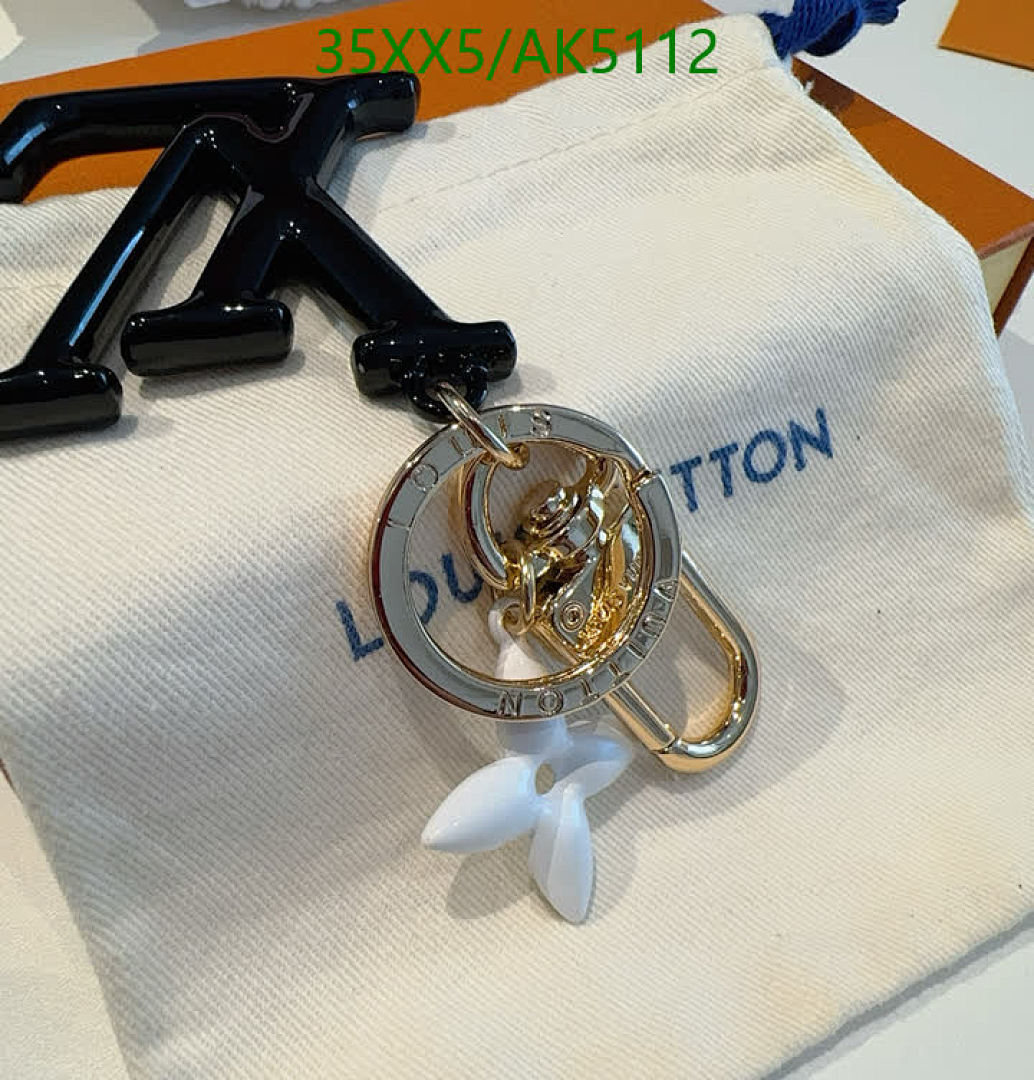 LV-Key pendant Code: AK5112 $: 35USD