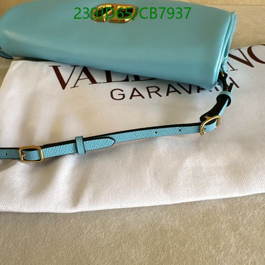 Valentino-Bag-Mirror Quality Code: CB7937 $: 239USD