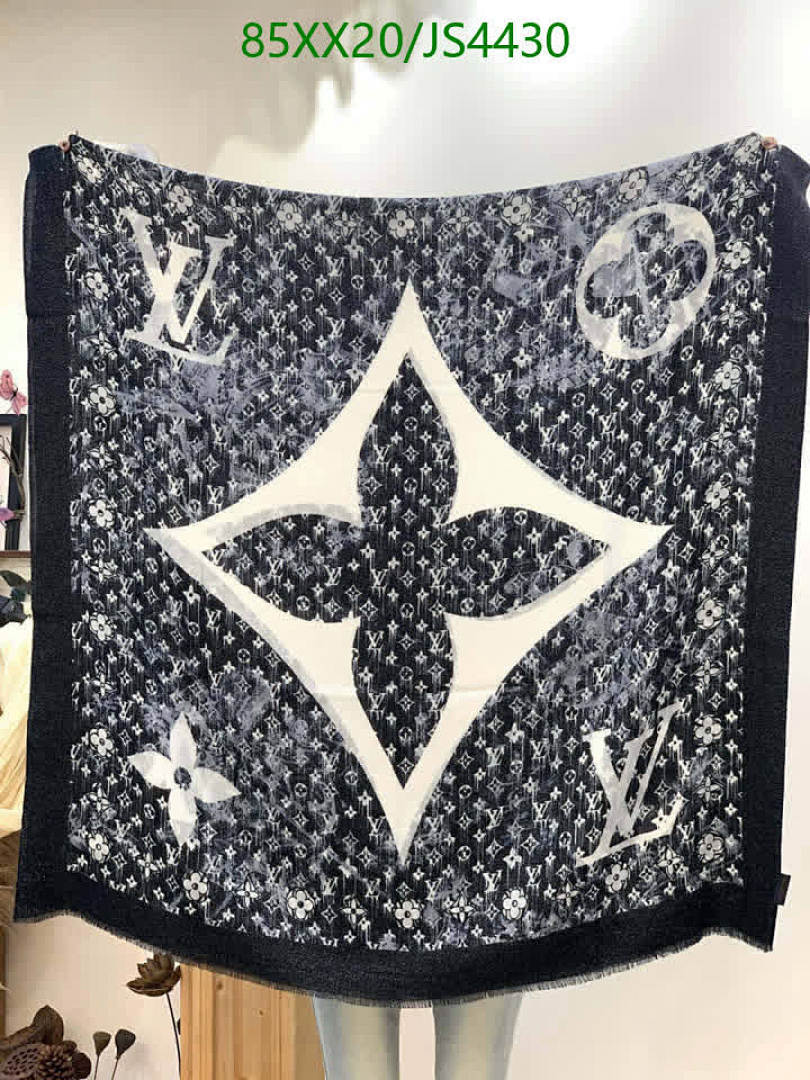 LV-Scarf Code: JS4430 $: 85USD