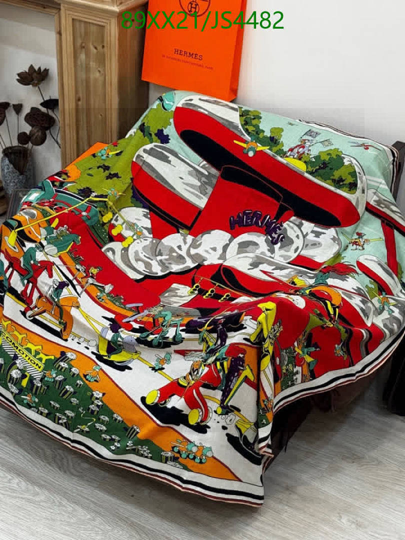 Hermes-Scarf Code: JS4482 $: 89USD