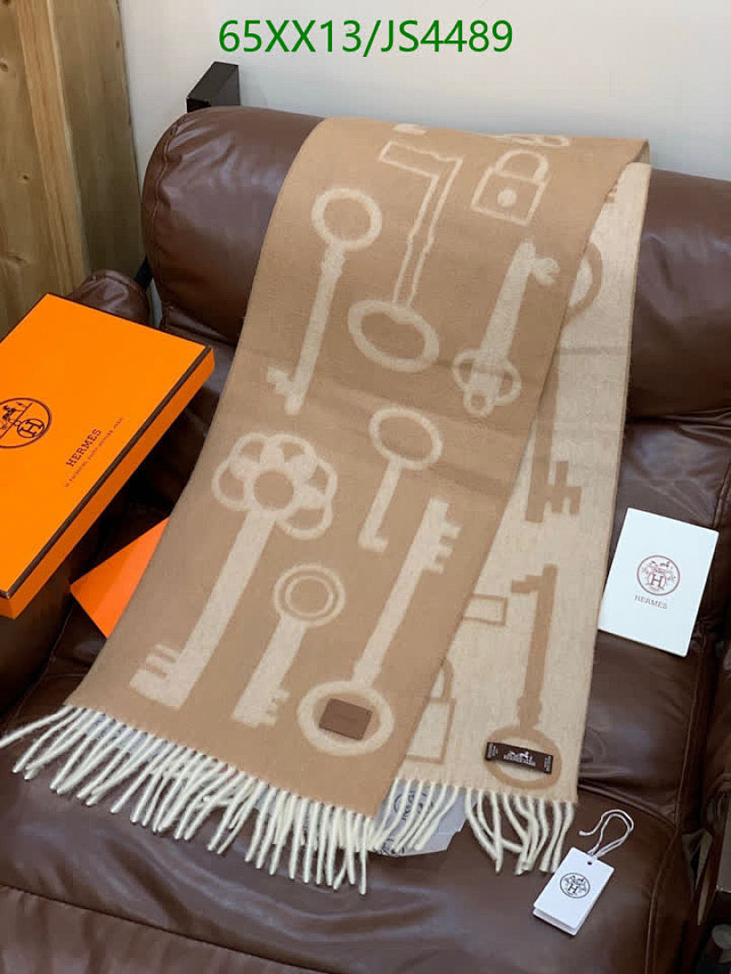 Hermes-Scarf Code: JS4489 $: 65USD