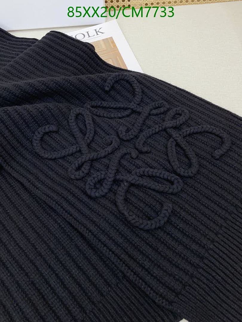 Loewe-Scarf Code: CM7733 $: 85USD