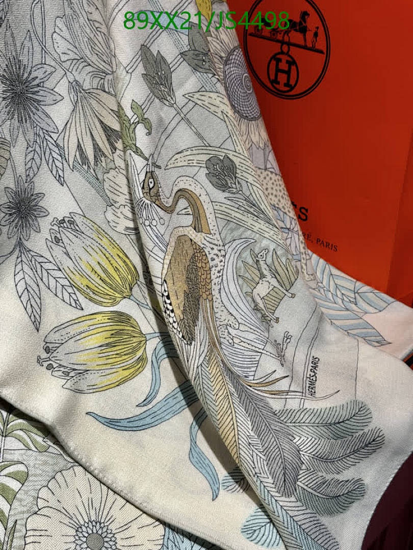 Hermes-Scarf Code: JS4498 $: 89USD