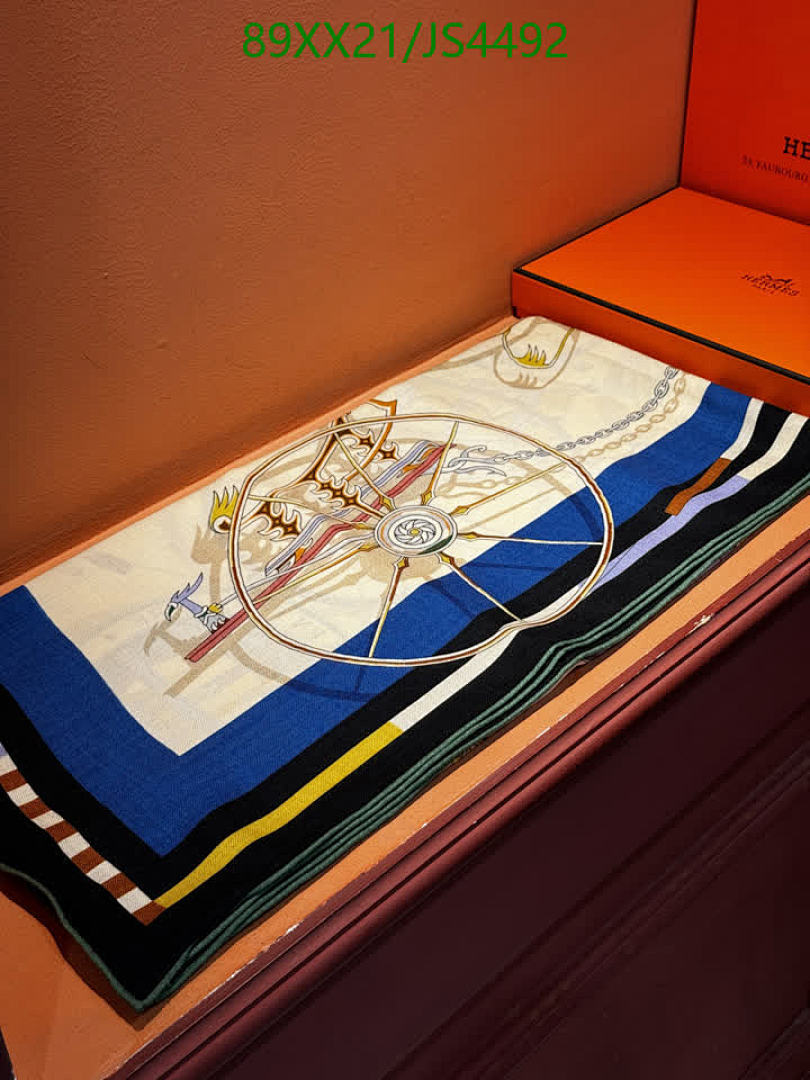 Hermes-Scarf Code: JS4492 $: 89USD
