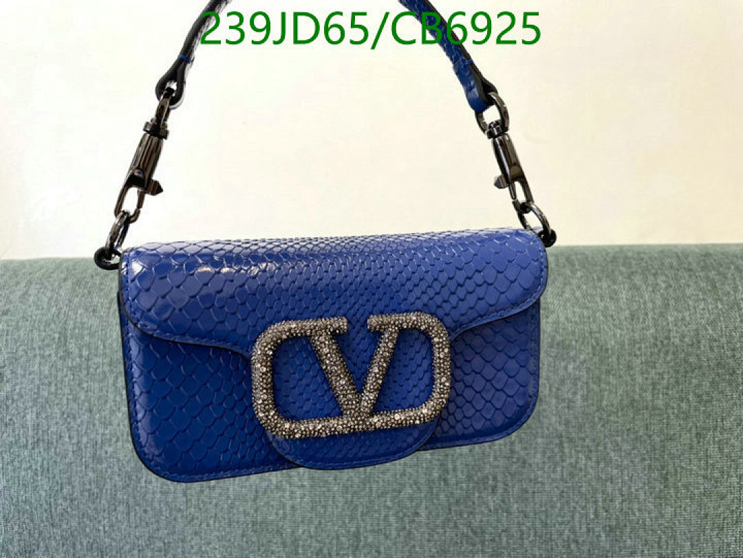Valentino-Bag-Mirror Quality Code: CB6925 $: 239USD