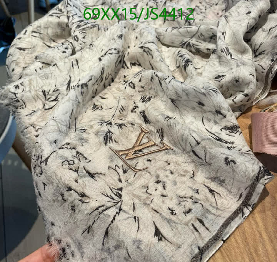 LV-Scarf Code: JS4412 $: 69USD