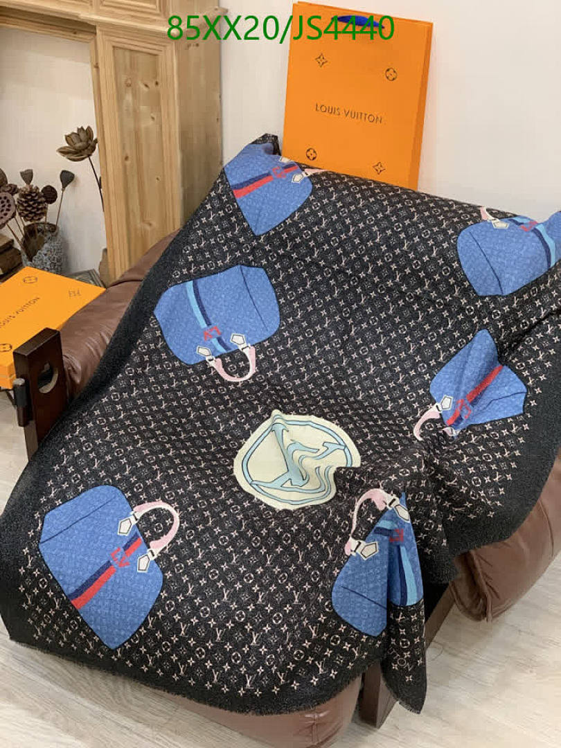 LV-Scarf Code: JS4440 $: 85USD