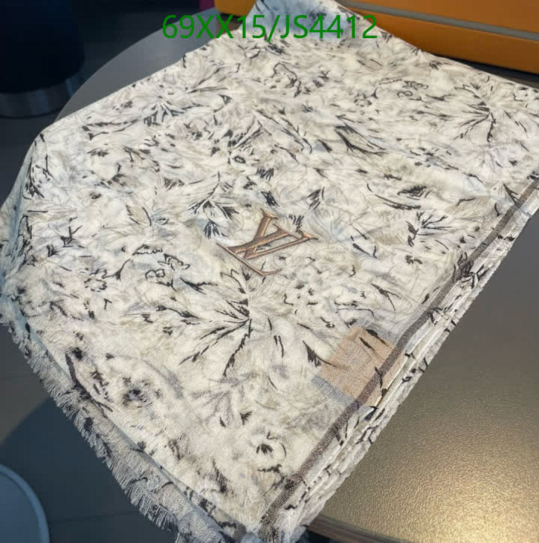 LV-Scarf Code: JS4412 $: 69USD