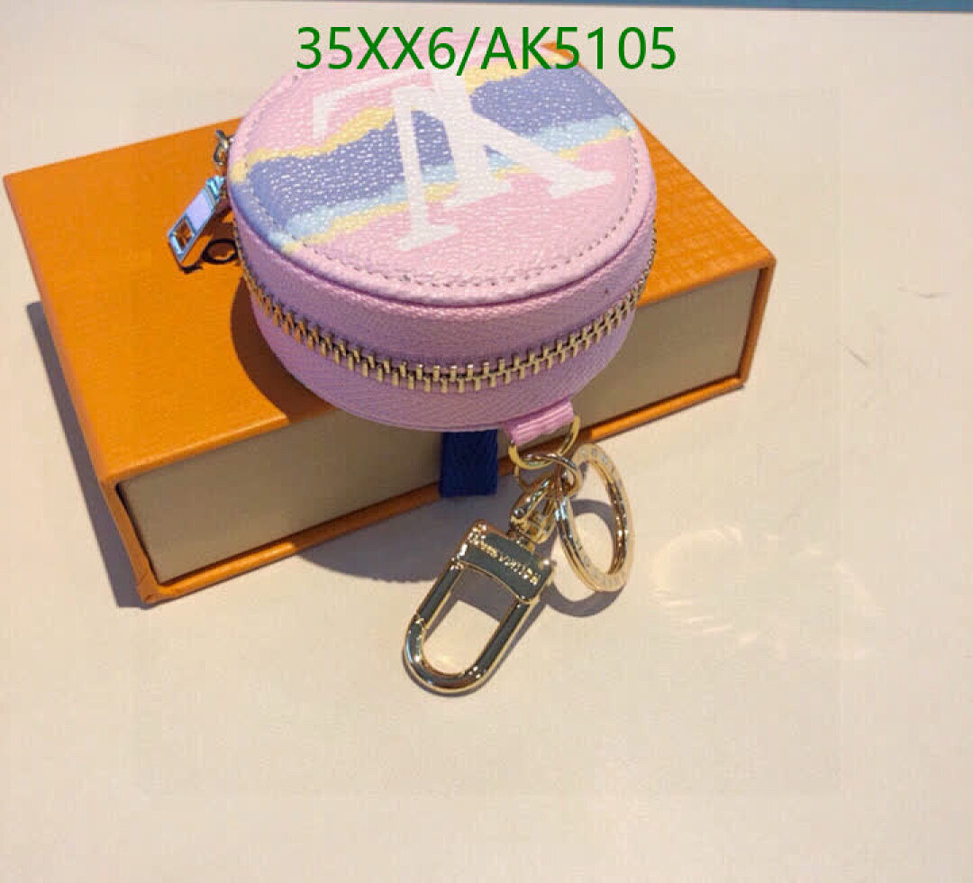 LV-Key pendant Code: AK5105 $: 35USD