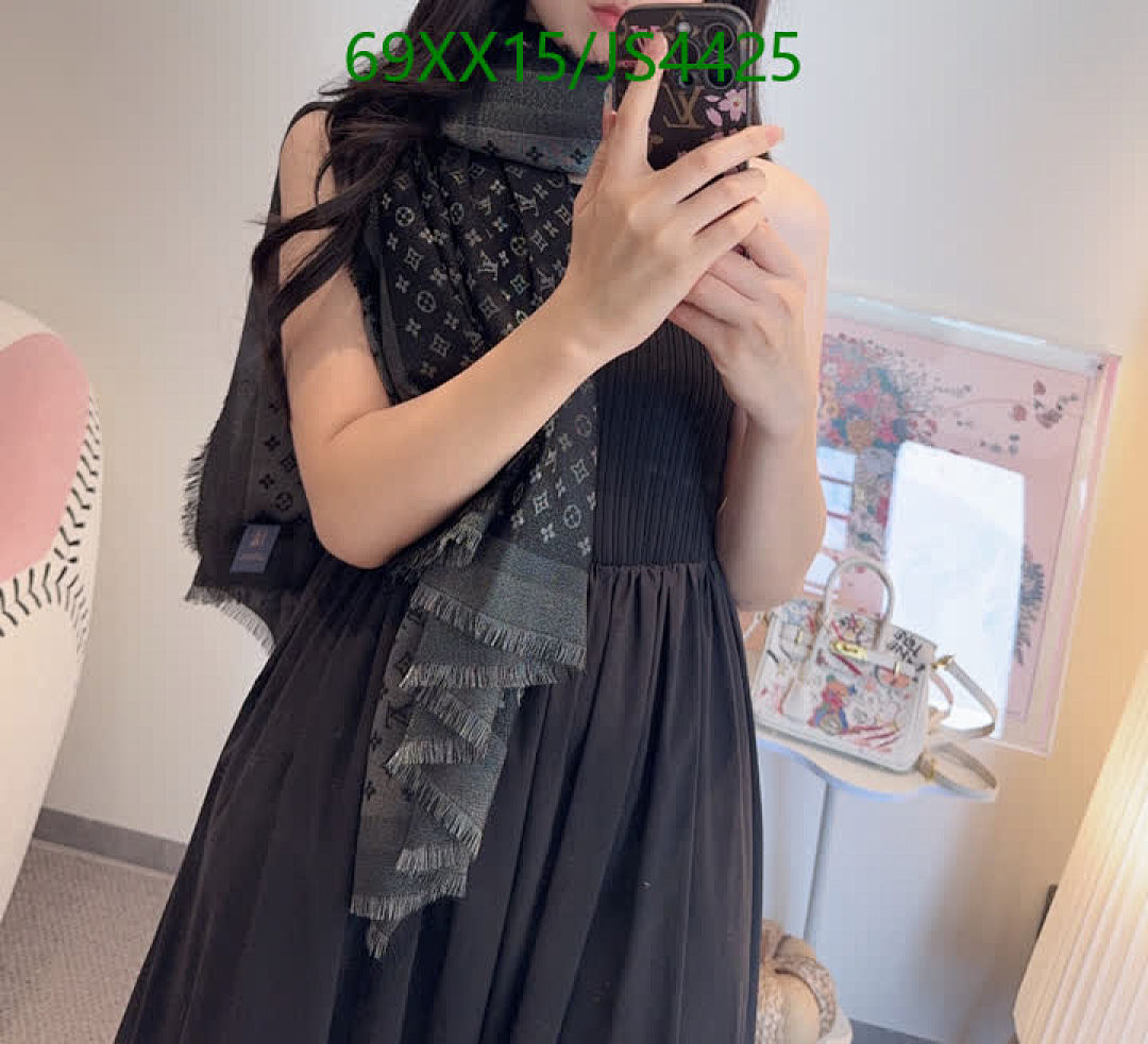 LV-Scarf Code: JS4425 $: 69USD