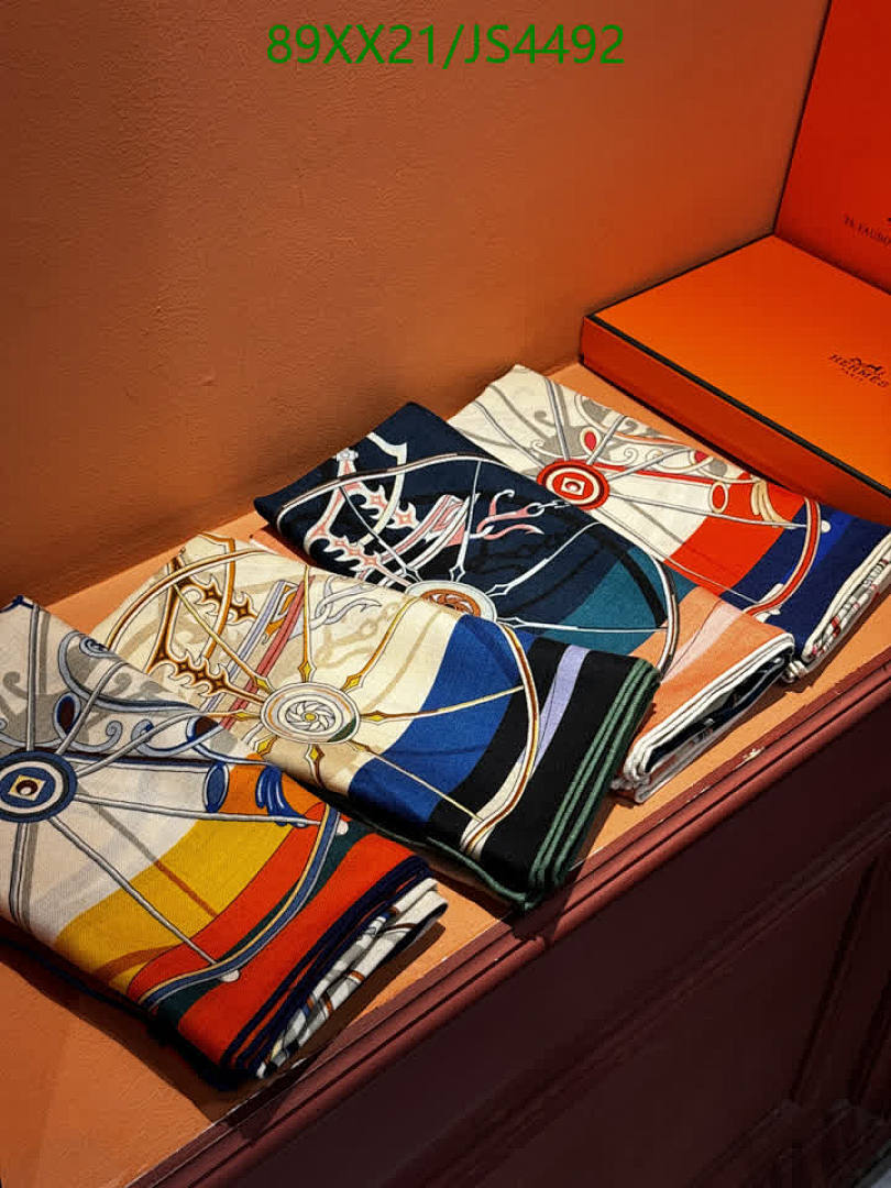 Hermes-Scarf Code: JS4492 $: 89USD