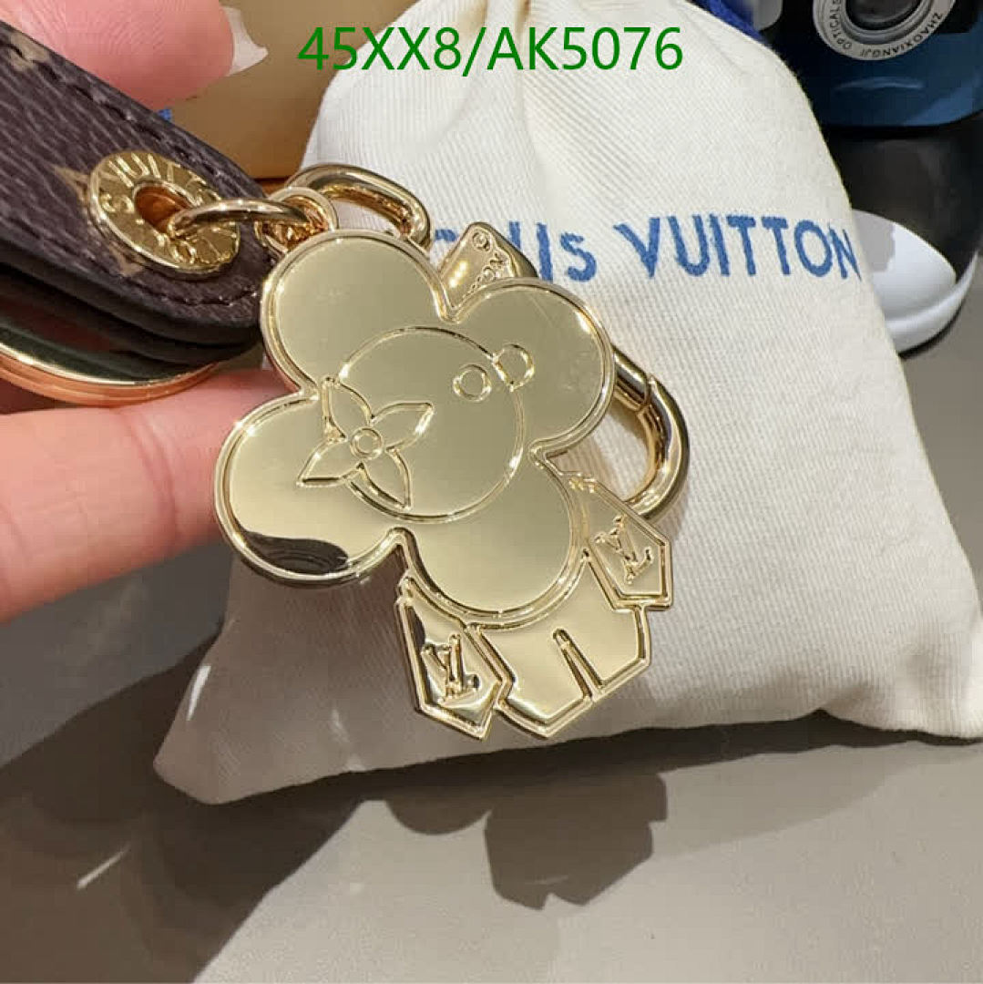 LV-Key pendant Code: AK5076 $: 45USD