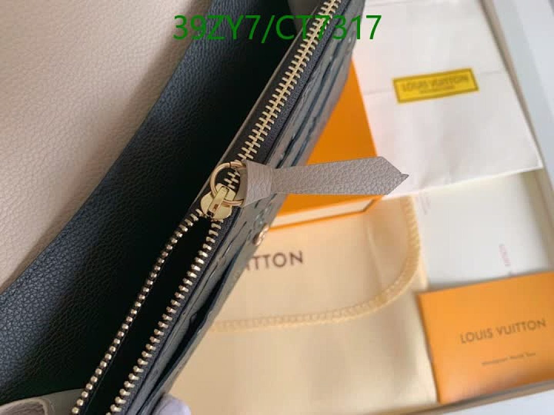 LV-Wallet-4A Quality Code: CT7317 $: 39USD