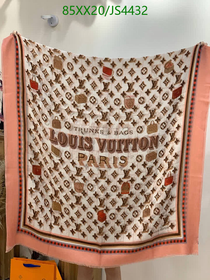 LV-Scarf Code: JS4432 $: 85USD