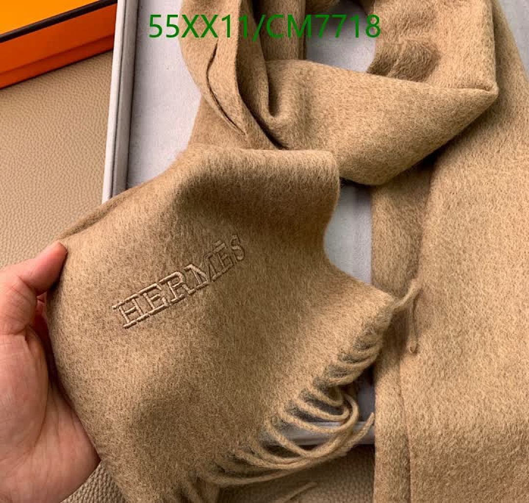 Hermes-Scarf Code: CM7718 $: 55USD