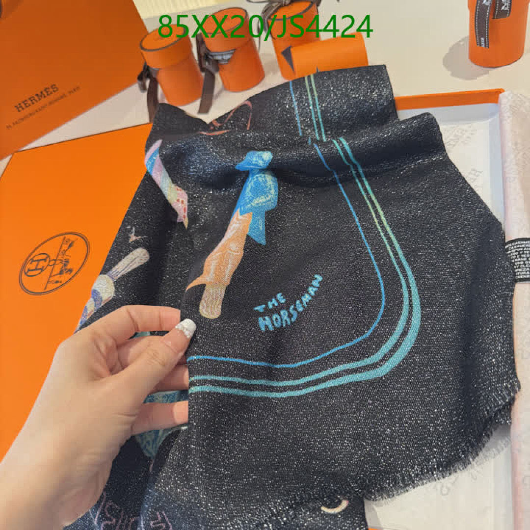 LV-Scarf Code: JS4424 $: 85USD