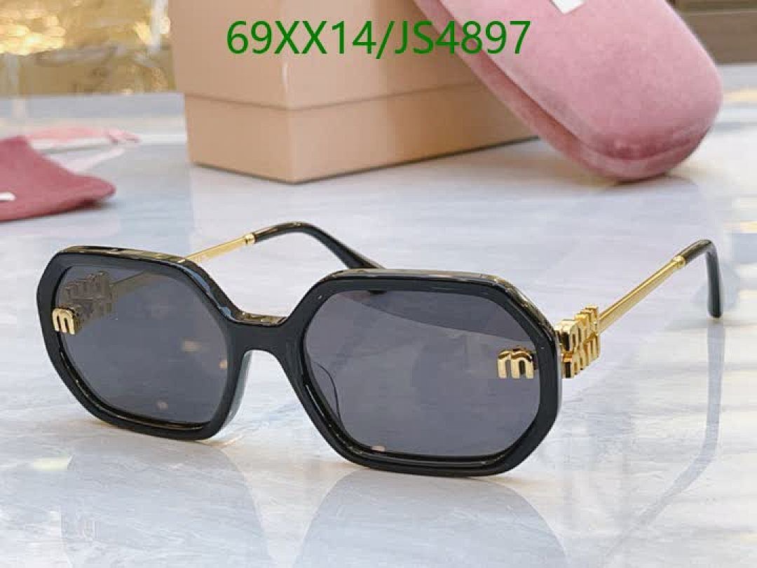 Miu Miu-Glasses Code: JS4897 $: 69USD