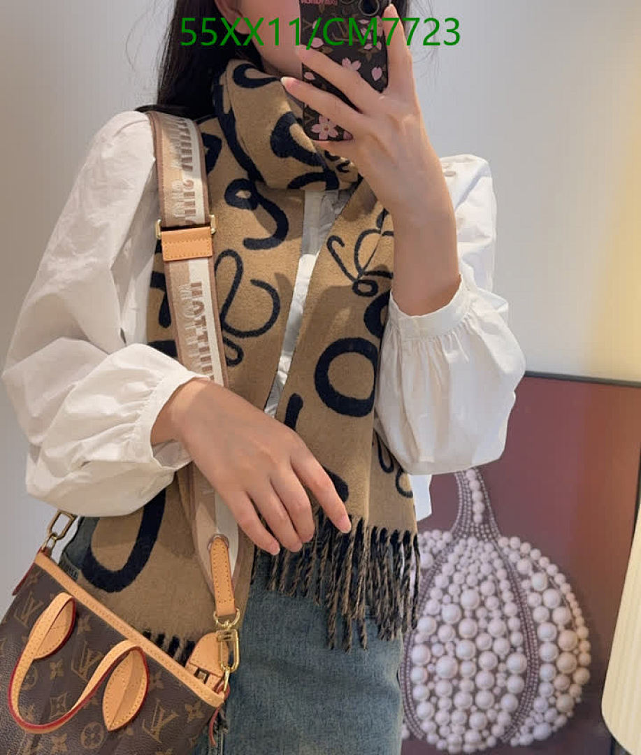 Loewe-Scarf Code: CM7723 $: 55USD