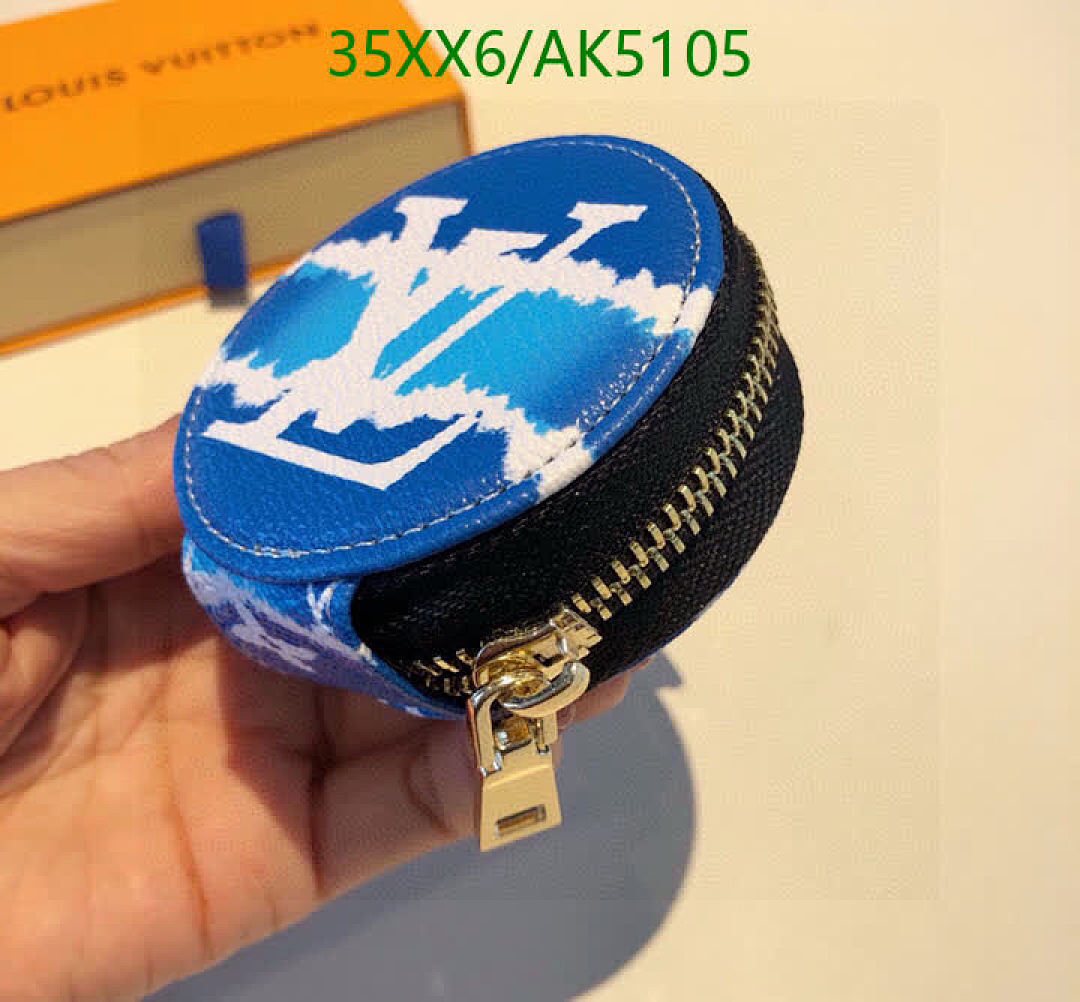 LV-Key pendant Code: AK5105 $: 35USD