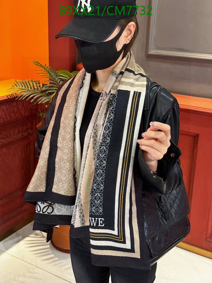 Loewe-Scarf Code: CM7732 $: 89USD