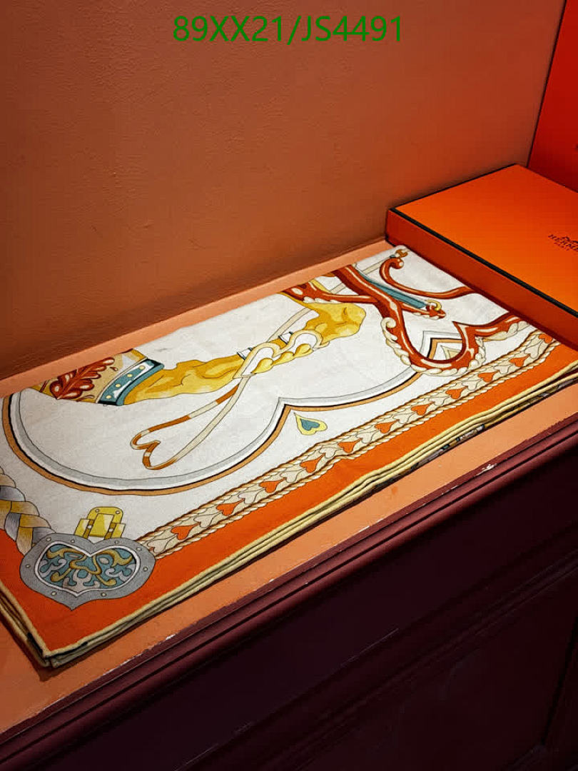 Hermes-Scarf Code: JS4491 $: 89USD