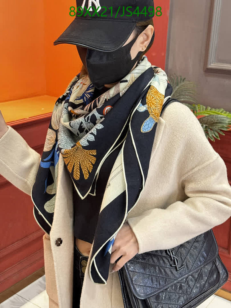 Hermes-Scarf Code: JS4498 $: 89USD