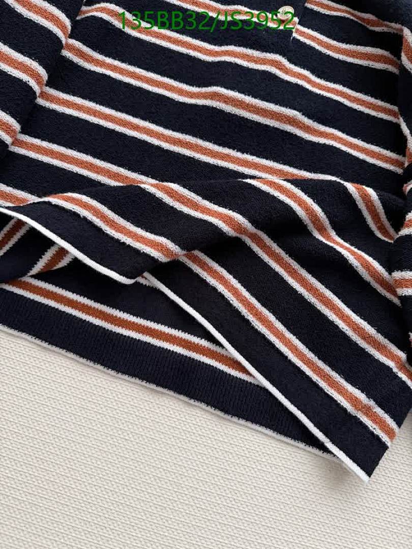 Chanel-Clothing Code: JS3952 $: 135USD