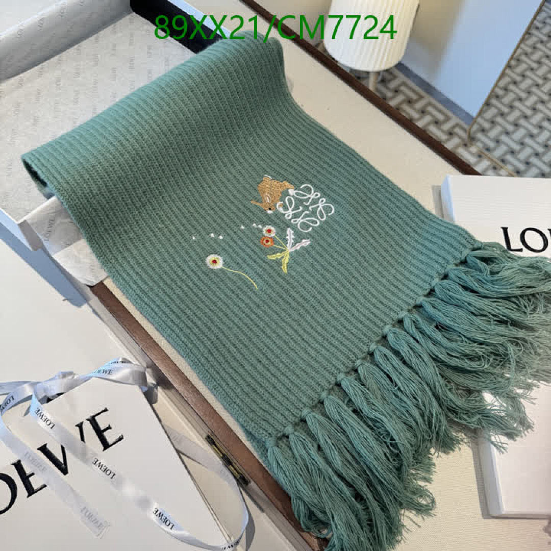 Loewe-Scarf Code: CM7724 $: 89USD