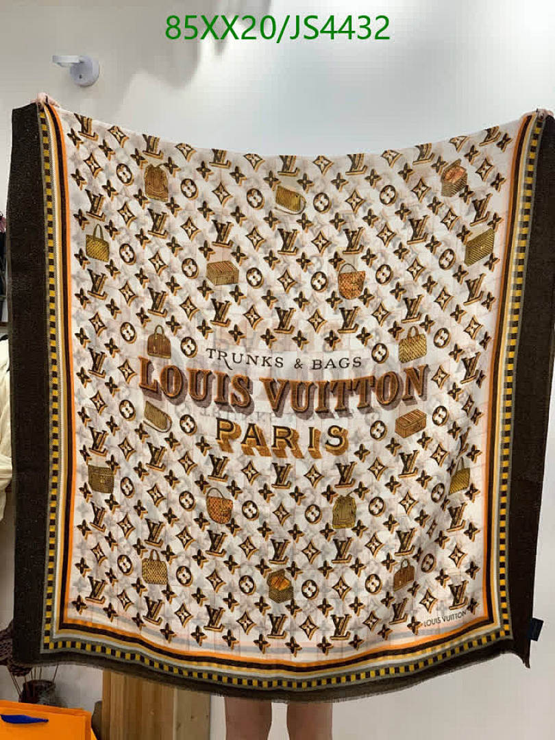 LV-Scarf Code: JS4432 $: 85USD