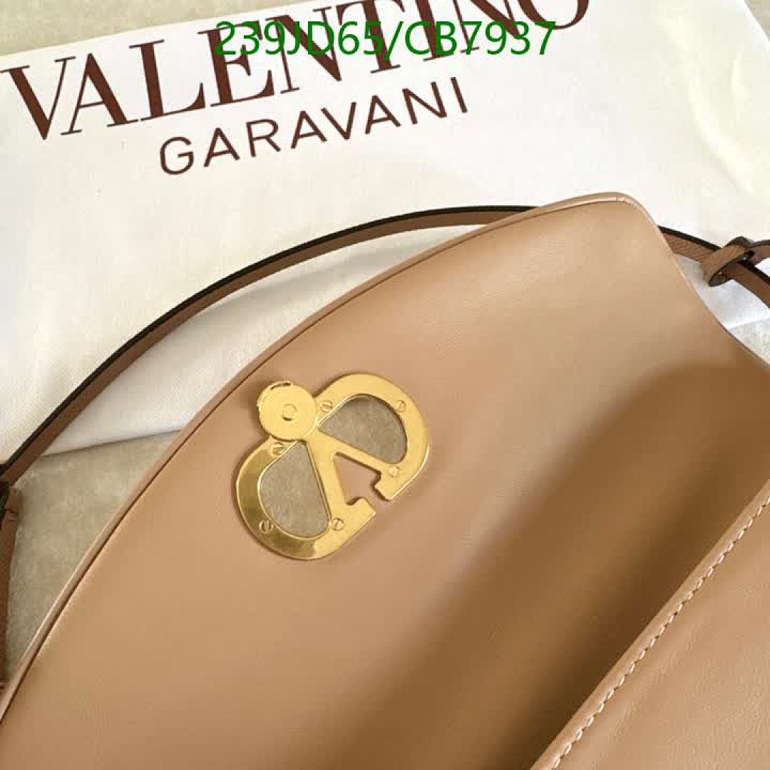 Valentino-Bag-Mirror Quality Code: CB7937 $: 239USD