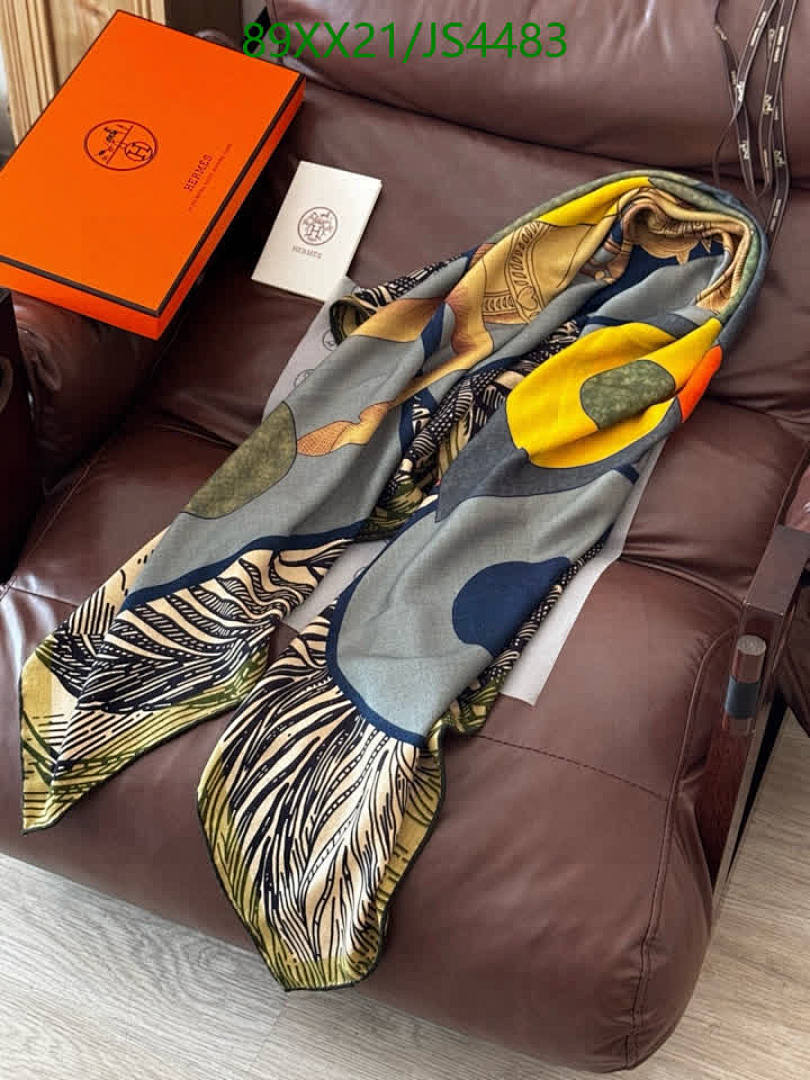 Hermes-Scarf Code: JS4483 $: 89USD