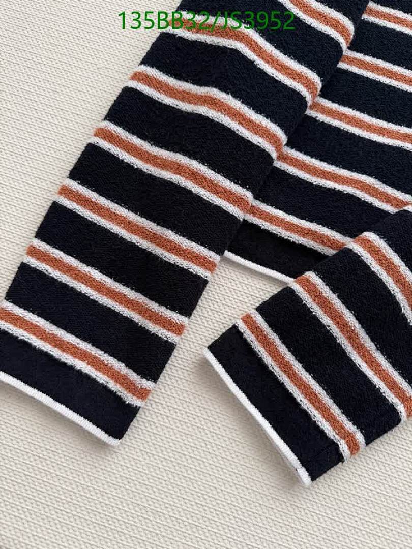 Chanel-Clothing Code: JS3952 $: 135USD