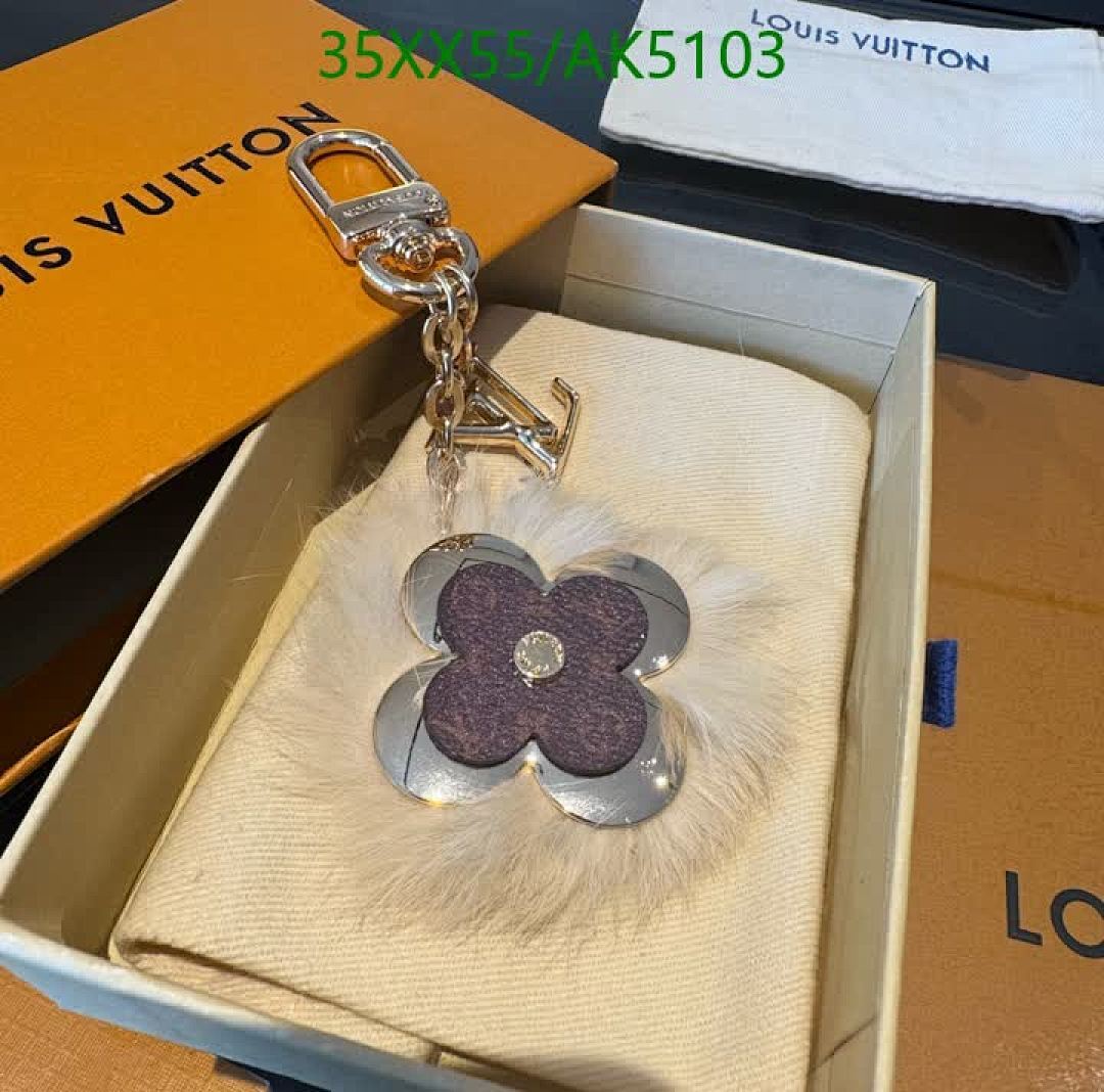 LV-Key pendant Code: AK5103 $: 35USD
