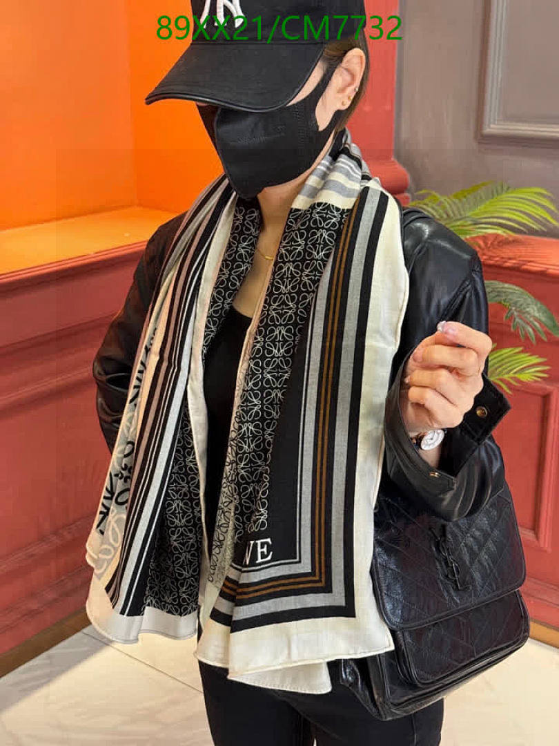 Loewe-Scarf Code: CM7732 $: 89USD