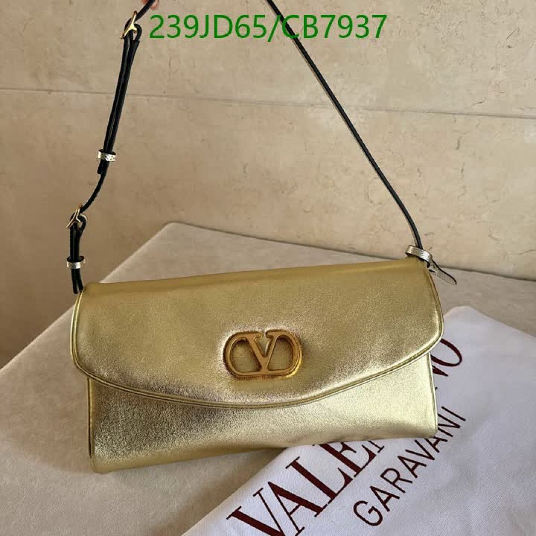 Valentino-Bag-Mirror Quality Code: CB7937 $: 239USD