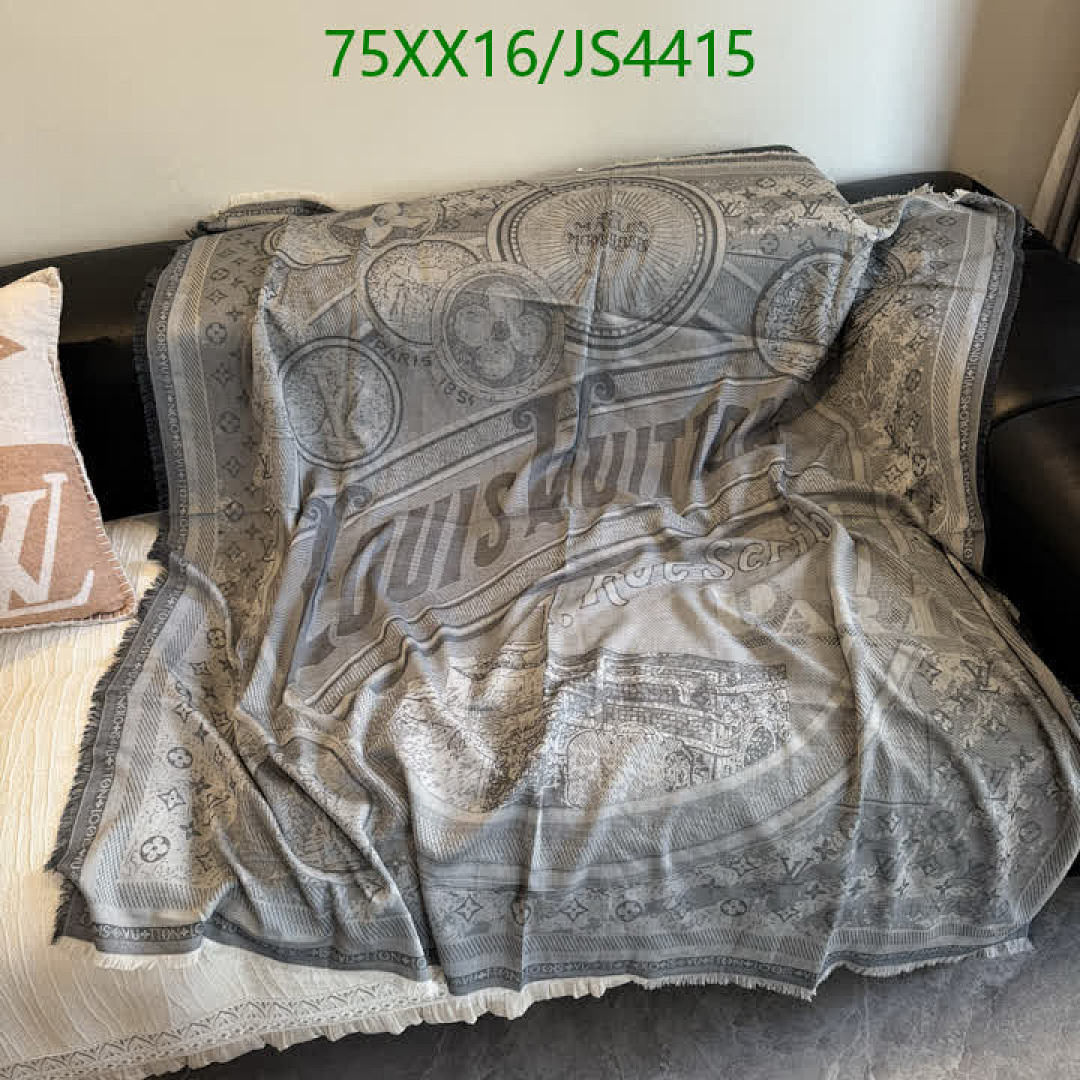 LV-Scarf Code: JS4415 $: 75USD