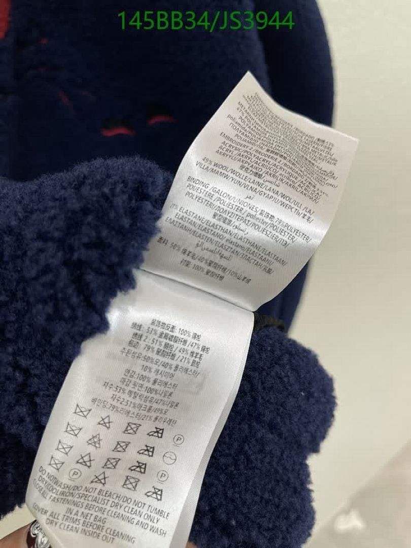 Burberry-Clothing Code: JS3944 $: 145USD